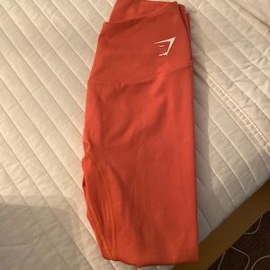 Like new Gymshark leggings! Only worn once! Feel free to send me offers:)